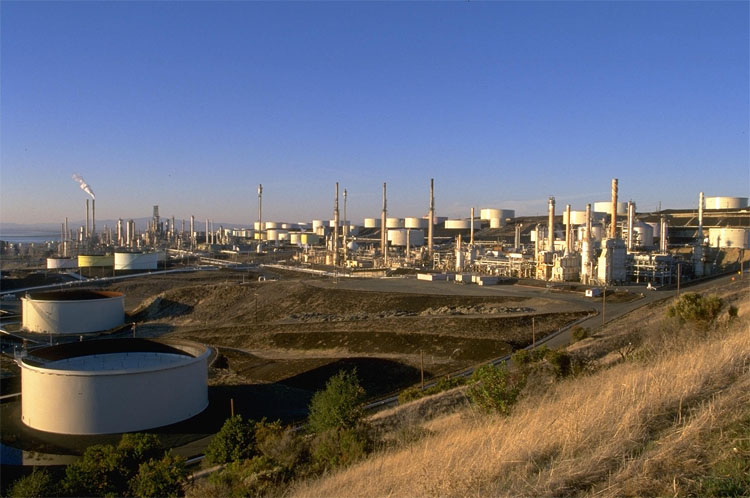 Die Chevron Richmond Raffinerie, einer der grössten Arbeitgeber er Stadt